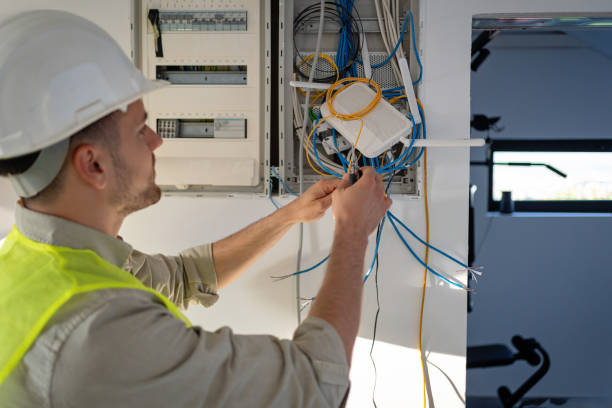 Electrical Outlet Repair in IL